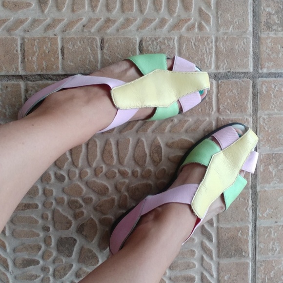 Cutest Sz 8 Vintage Pastel Tacky Sandels - Picture 5 of 7